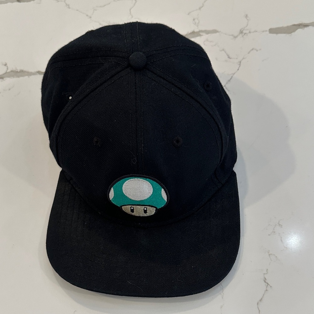 Nintendo Super Mario Black Cap 2018 Wool Blend Super Mushroom